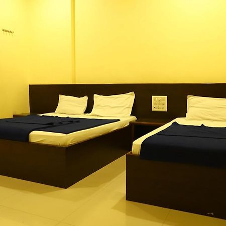 Sai Madhavi Palace Hotel Shirdi Exterior photo